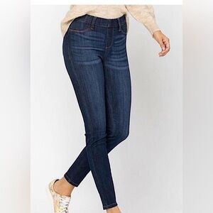 Judy Blue Mid Rise Pull On Skinny Jeans 3/26 NWOT